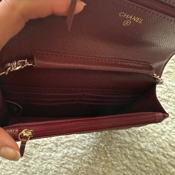 Chanel wallet on chain with gold hardware WOC - Picture 4 of 5